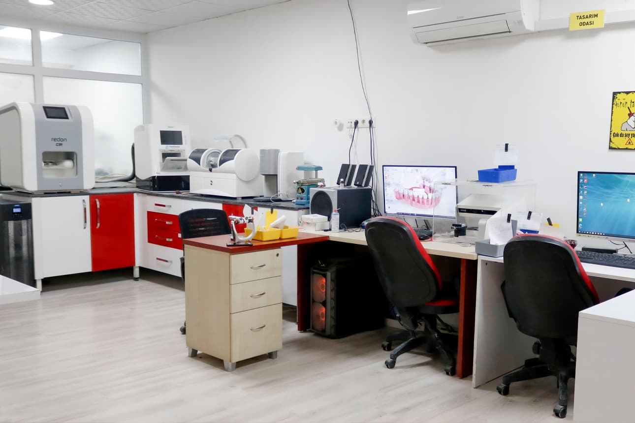 Digital CAD/CAM Scanning